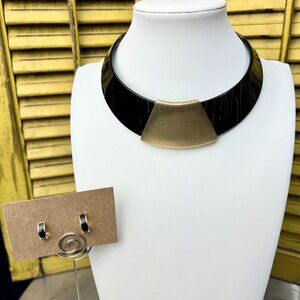 Vintage Lucite & Goldtone Collar Necklace, Black & Goldtone Pierced earrings Set